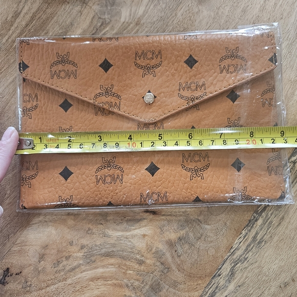 MCM Orange Leather Clutch - Picture 4 of 6